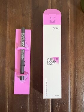 BNIB OFRA Verified Liquid Liner – Black with Pink Packaging